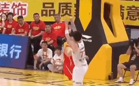 完美电竞官方网站-正负值-20全场最低，张镇麟总决赛15连胜纪录遭终结